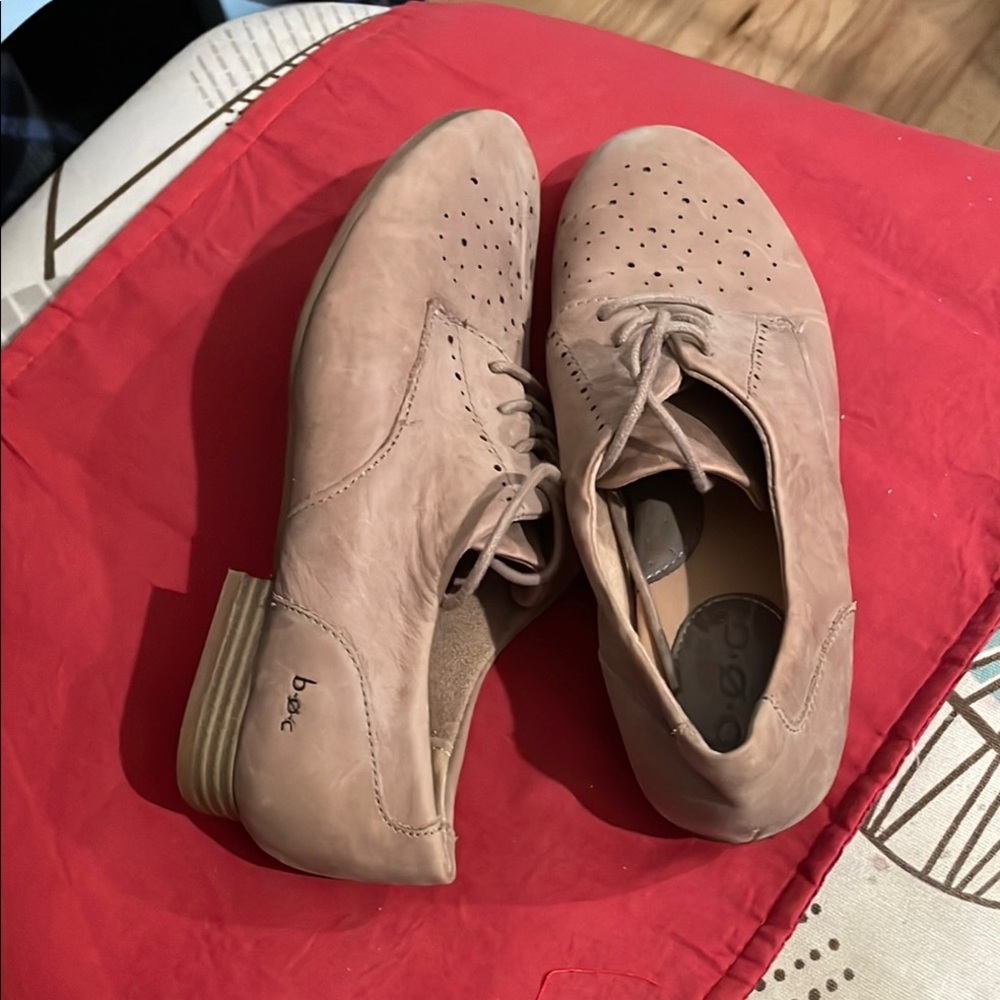 b.o.c. Women's Flats in Light Brown
